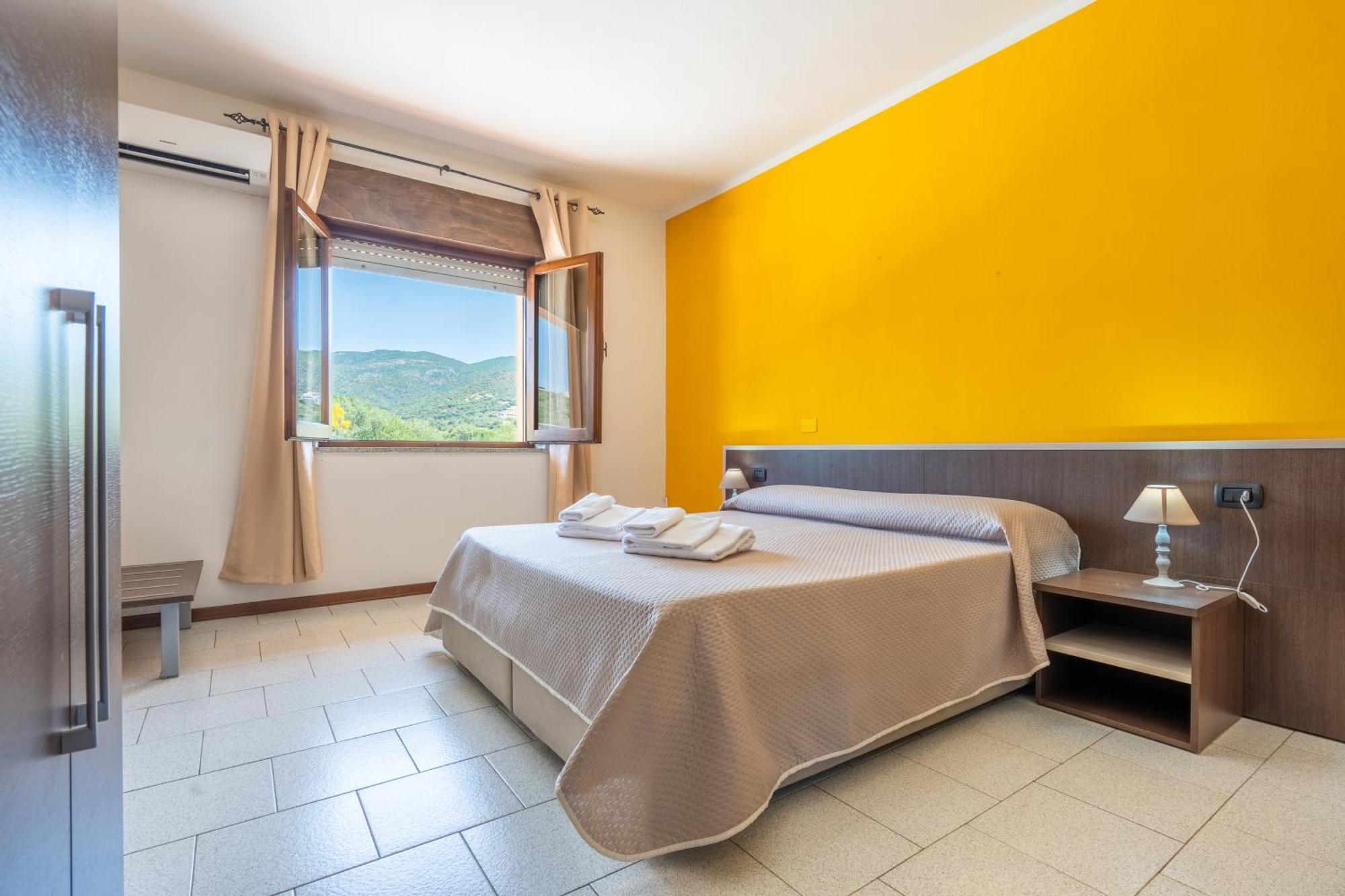 Hotel Marina Badesi Esterno foto