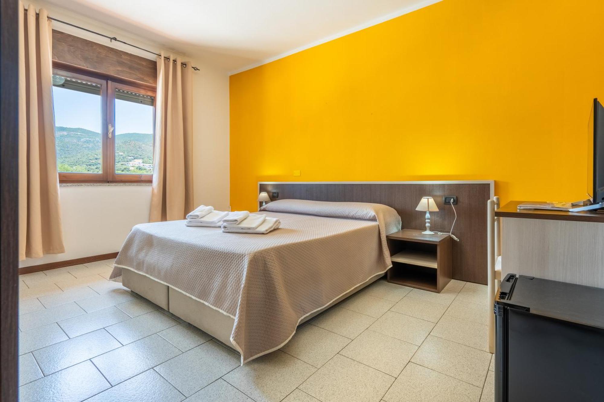 Hotel Marina Badesi Esterno foto